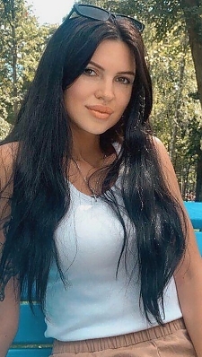 Lina Nikolaev 1241347