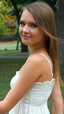 Alena Nikolaev 12864