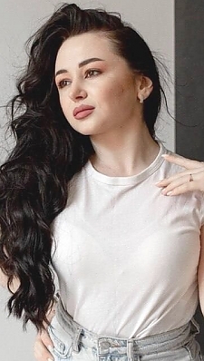 Oksana Khmelnitsky 1609518