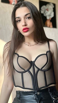Nataliia Kyiv 1972958