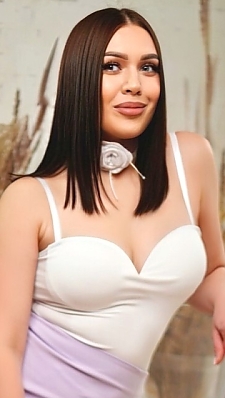 Julia Kyiv 2364465