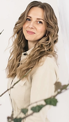 Iryna Los Angeles 2381215