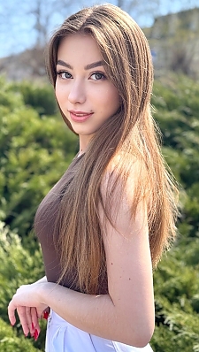 Zhanna Cherkasy 2383483