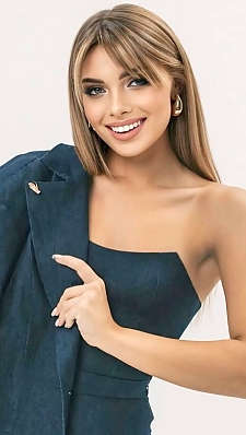Anastasiia Kyiv 2384330