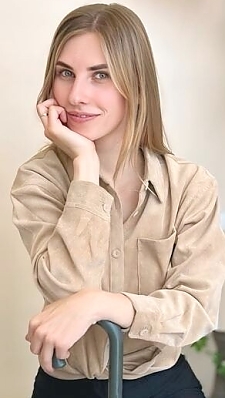 Vitaliia Vancouver 2385254