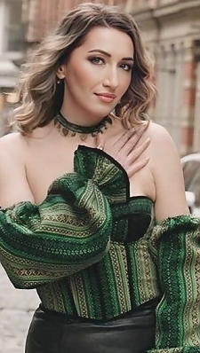 Oksana Chicago 2385543
