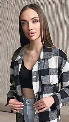 Julia Brussels 2386903