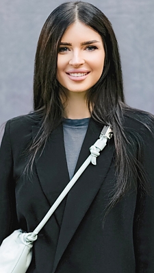 Yana Kyiv 2388542
