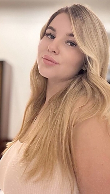 Mariia Ternopil 2390907