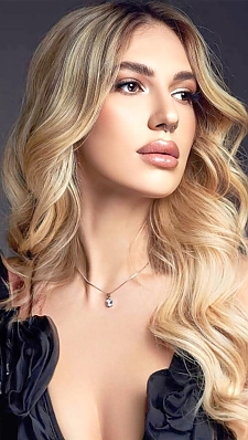 Karyna Hong Kong 2394049