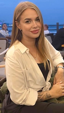 Mariia Paris 2394084