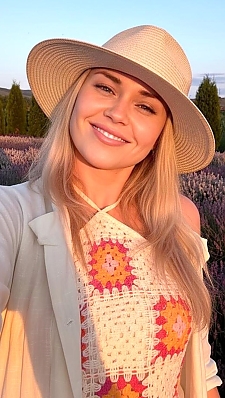 Oksana Costești 2394599