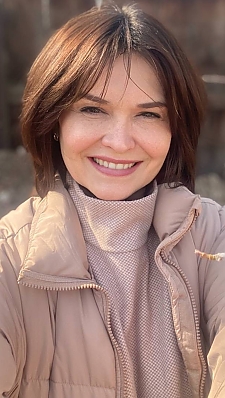 Larysa Kiyiv 2405955