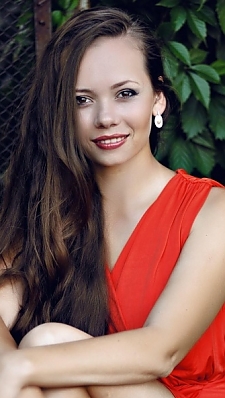 Anna Nikolaev 26678