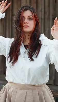 Aneliya Nikolaev 65079