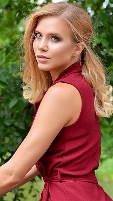 Ludmila Kharkov 658945