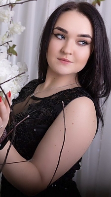 Daryna Kharkov 974269