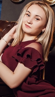 Olesia Kharkov 979073